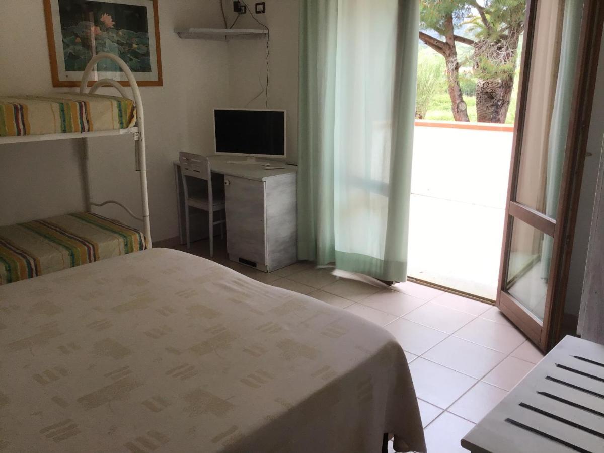 Hotel Villa Cristina Marina di Campo Kültér fotó